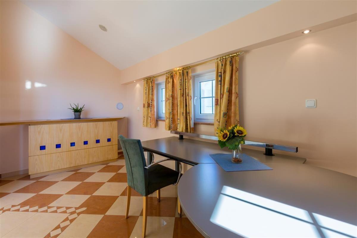 Villa Barbara Crikvenica Δωμάτιο φωτογραφία